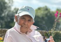 Obituary
Robin Hollingsworth, orthopaedic surgeon