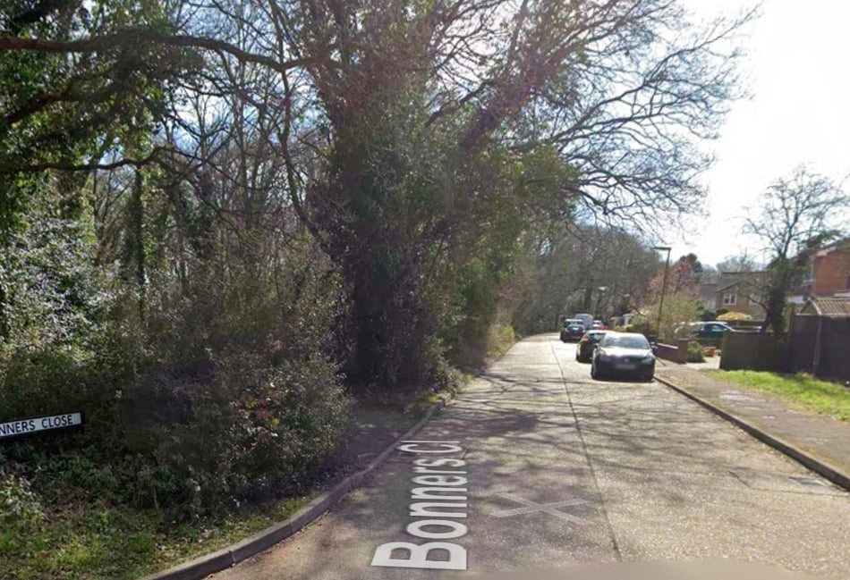 Electric wheelchair stolen from outside Woking home