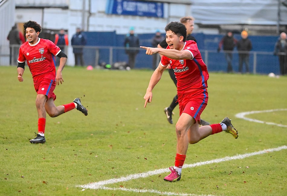 Knaphill denied victory by late Fleet goal