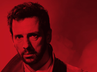 Ralf Little comes in from the cold at the New Victoria Theatre
