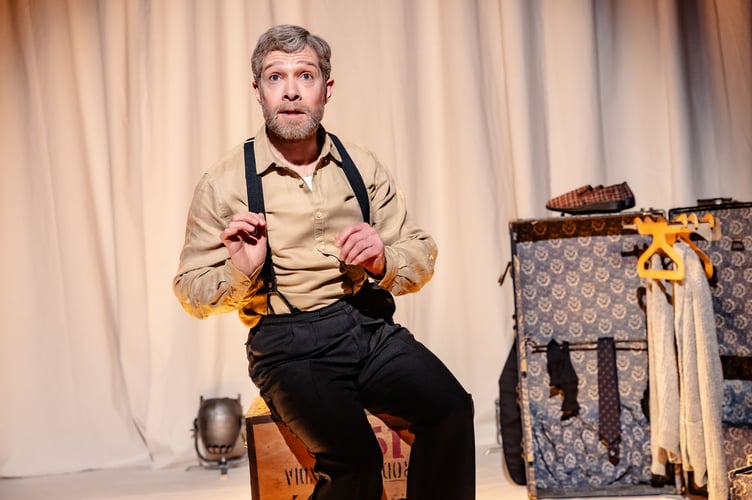Zeb Soanes as Sir Alec Guinness in Two Halves of Guinness, Yvonne Arnaud Theatre, Guildford, February 25th 2026.