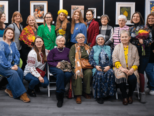 Ukrainian women exhibit landscapes of their country