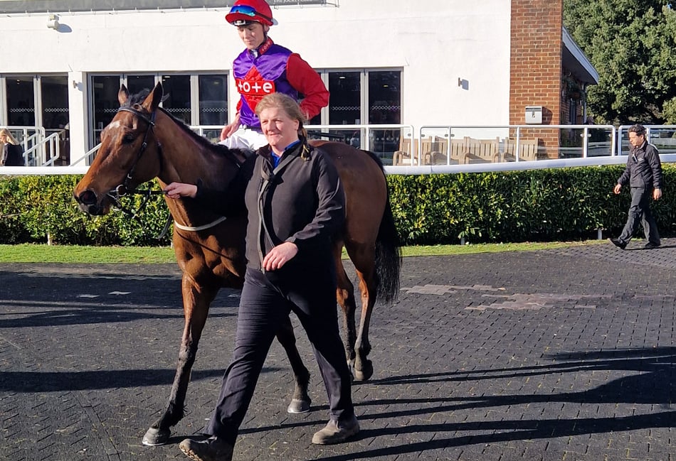 Billy Loughnane seals treble at Kempton Park on Sri Lanka Raceday