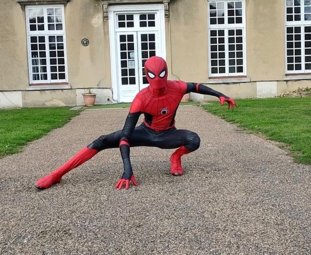 WATCH: Surrey teen quits supermarket job to become Spider-Man