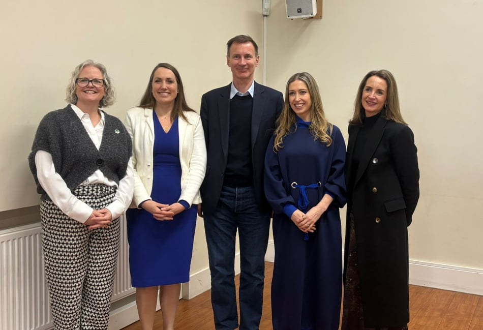 Parents facing “no bigger issue” than smartphones, warns MP