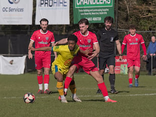 Knaphill earn important win against Sutton Common Rovers