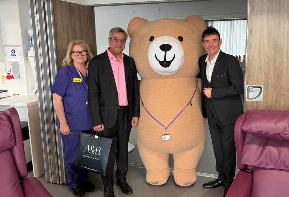 All White for hospice as sports lounge becomes business partner