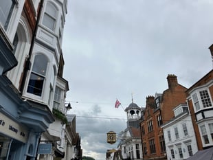 Guildford backs town council despite poverty concerns
