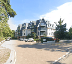 Car damaged and man assaulted by group near appartments