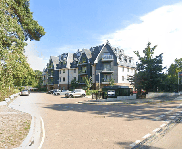 Car damaged and man assaulted by group near appartments