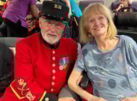 West End girl gets lunchtime treat with Chelsea Pensioners