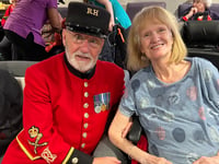 West End girl gets lunchtime treat with Chelsea Pensioners