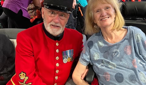 West End girl gets lunchtime treat with Chelsea Pensioners