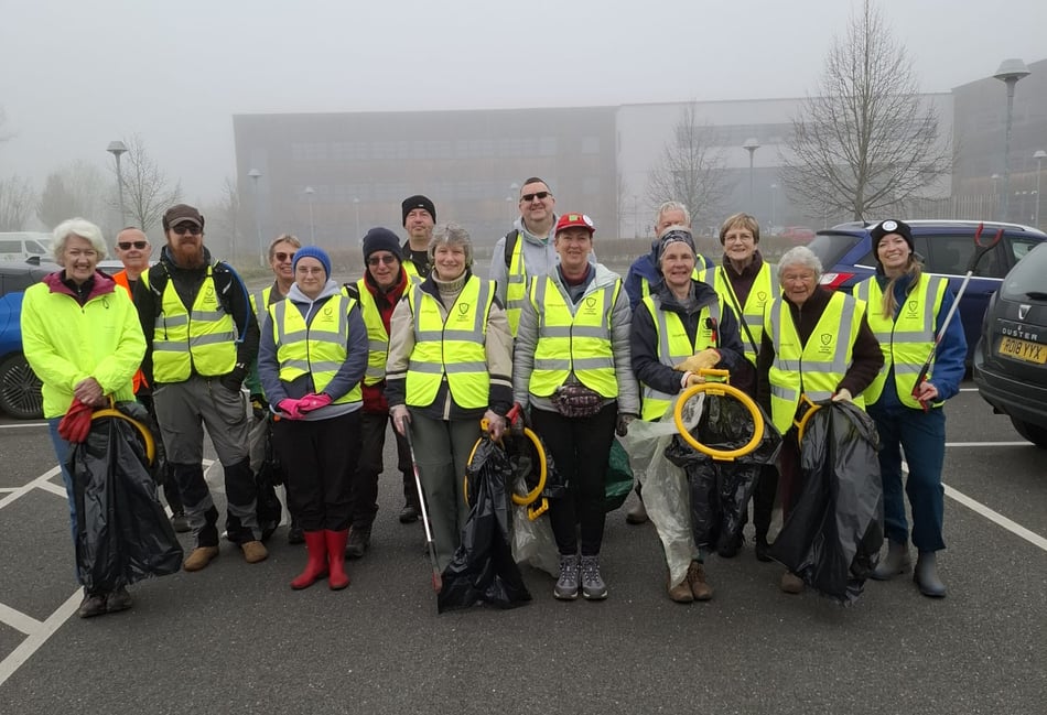 No room for half measures as Warriors tackle litter