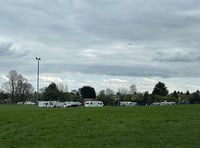 Travellers back in Woking as convoy pitches on Knaphill park