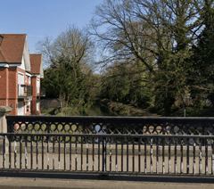 Man exposes himself in broad daylight on canal path