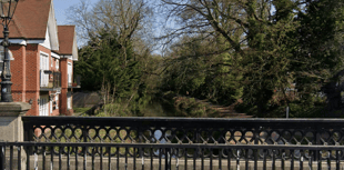 Man exposes himself in broad daylight on canal path