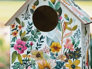 GIVE charity promotes mental health with hands-on art course