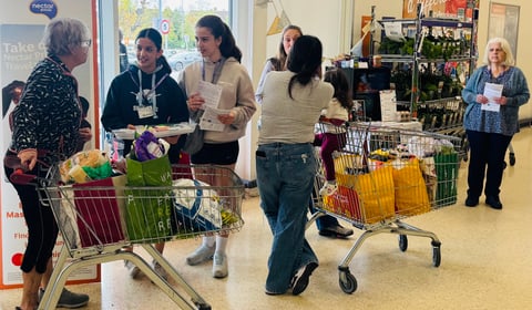 Young bakers raise awareness for community fridge