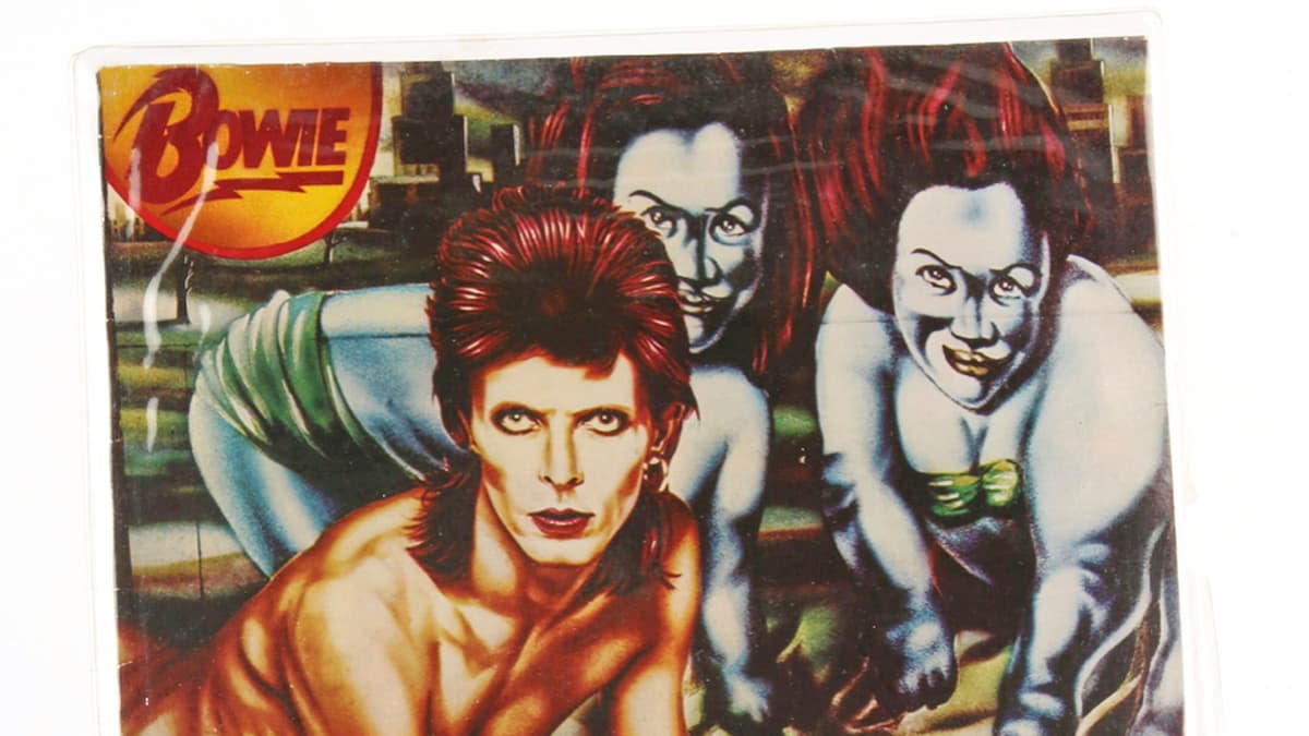 Music executive auctions off rare rock memorabilia