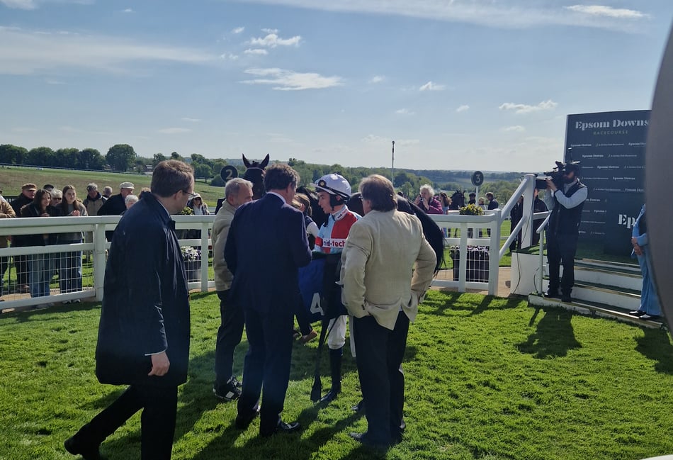 Unbeaten Saxon Street wins Betfred Blue Riband Trial Stakes at Epsom