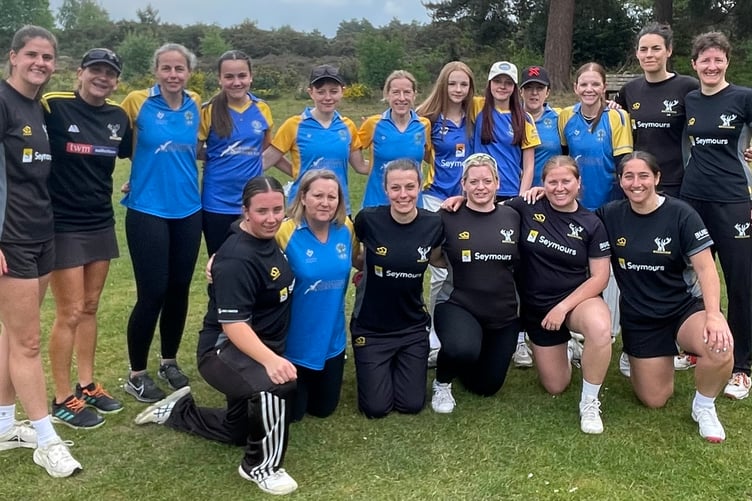 Pirbright and Blackheath line up for a photo together
