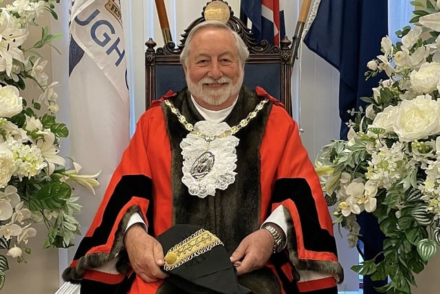 Surrey Heath elects mayor ahead of council reorganisation