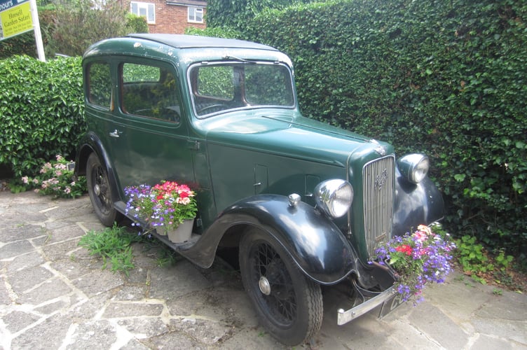 Horsell Garden Safari Car PIC1
