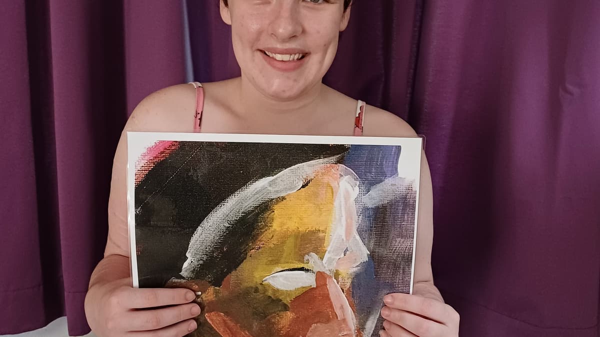 Mental health patient wins national art prize