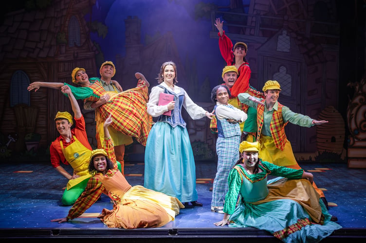Beauty and the Beast, Yvonne Arnaud Theatre, Guildford, December 2025.