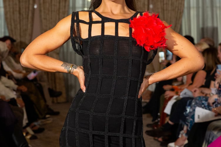 Black dress The Grid