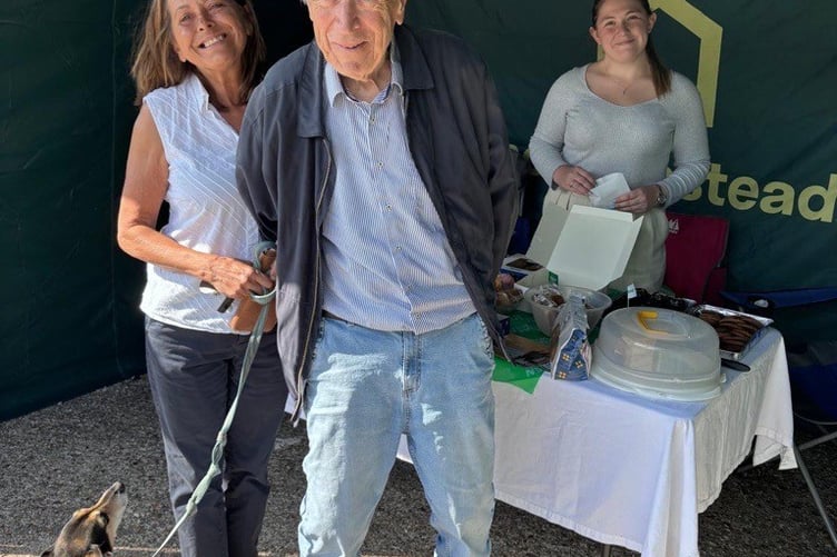 Coffee morning Lansbury